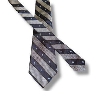 Oxxford Clothes Handmade in USA 100% Silk Striped Flower Tie